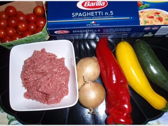 Hackfleisch-Gemüse-Pfanne mit Spaghetti - Rezept - Bild Nr. 2