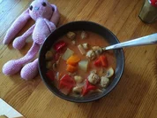 tomatiger Gemüse-Fleischbällchen-Eintopf - Rezept