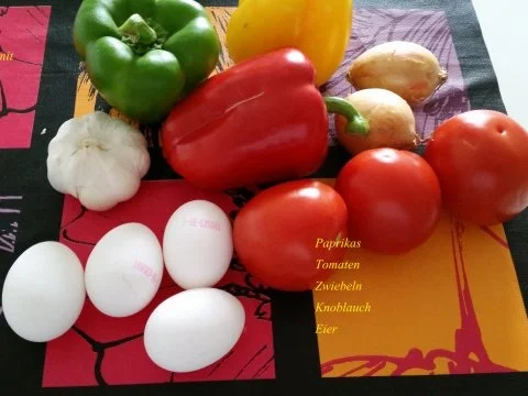 Rezept: Pfannengerichte: Gemüsepfanne mit Spiegelei Bild Nr. 3 Pfannengerichte: Gemüsepfanne mit Spiegelei - Rezept - Bild Nr. 3