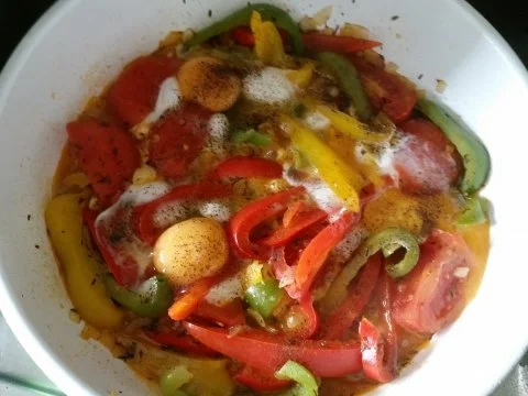 Rezept: Pfannengerichte: Gemüsepfanne mit Spiegelei Bild Nr. 7 Pfannengerichte: Gemüsepfanne mit Spiegelei - Rezept - Bild Nr. 7