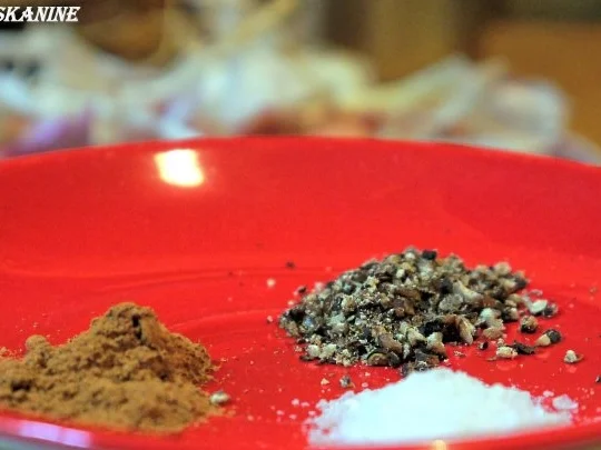 Rezept: Marinierte Hähnchenspiesse mit Erdnuss-Sauce Bild Nr. 10 Marinierte Hähnchenspiesse mit Erdnuss-Sauce - Rezept - Bild Nr. 10