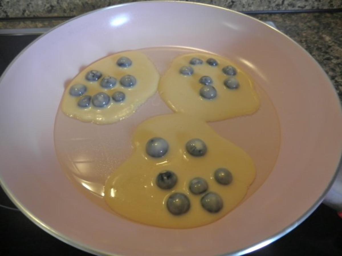 Blaubeer - Pancakes - Rezept - Bild Nr. 5