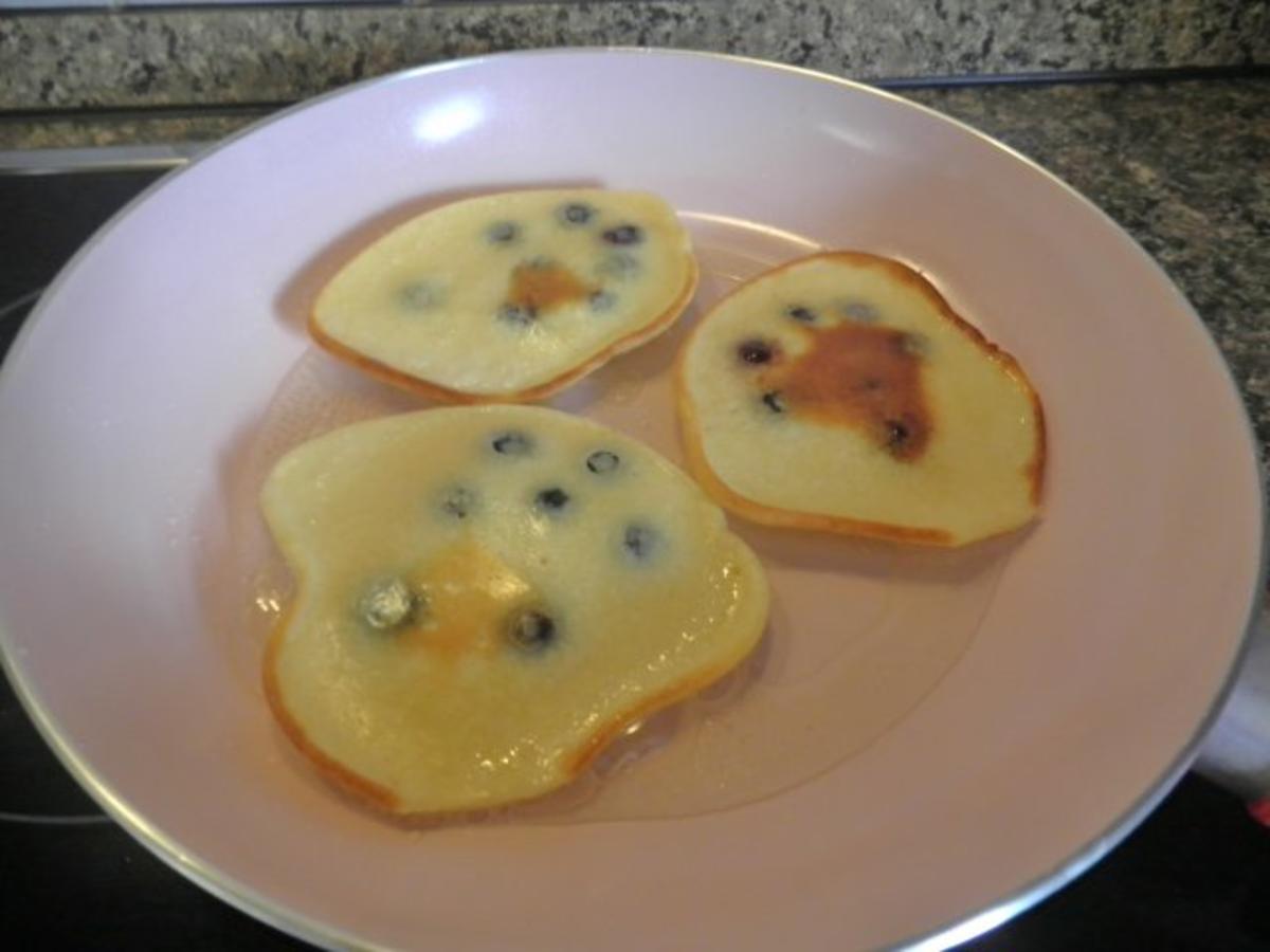 Blaubeer - Pancakes - Rezept - Bild Nr. 6
