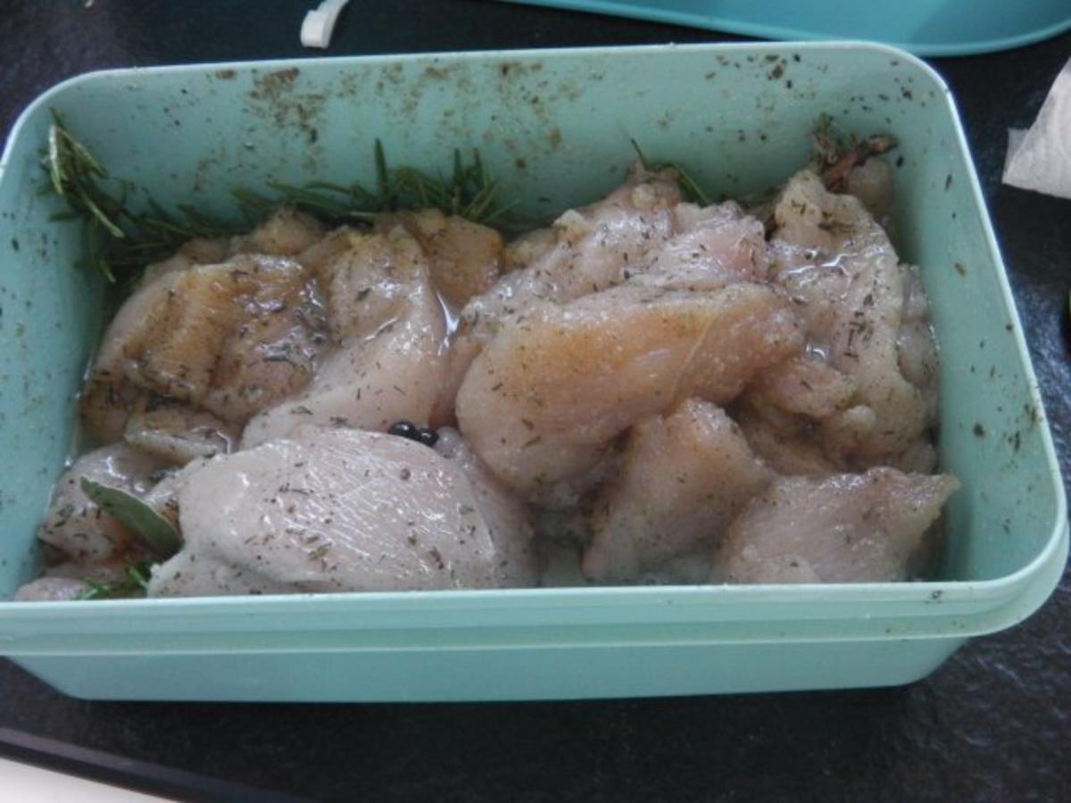 Gyros-Spieß vom Huhn mit Tzatziki und geröstetem Zucchini-Gemüse - Rezept - Bild Nr. 5