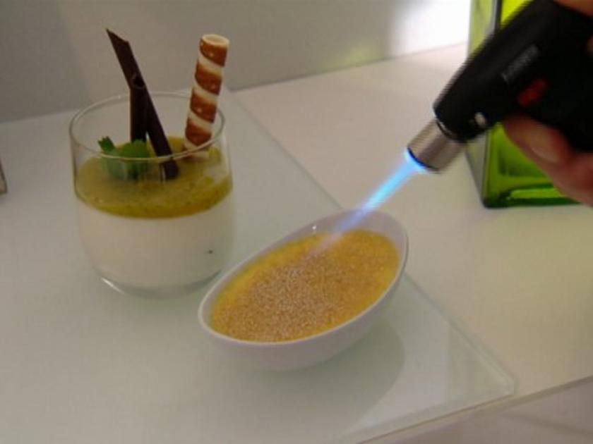 Quark Mousse kämpft mit Mango Minze Salat &amp; Crème brûlée Alexander ...