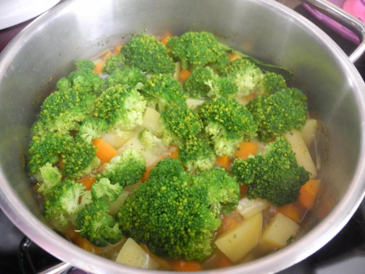 Schonkost : Gemüse - Cremsuppe mit Mandelsahne - Rezept - Bild Nr. 5
