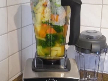 Schonkost : Gemüse - Cremsuppe mit Mandelsahne - Rezept - Bild Nr. 2