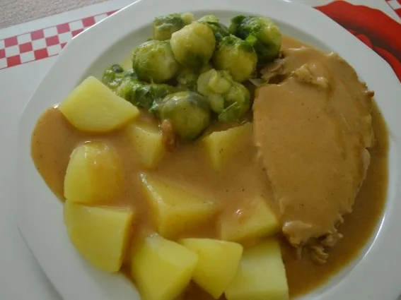 Rezept: Serpenyős rostélyos Bild Nr. 5 Serpenyős rostélyos - Rezept - Bild Nr. 5