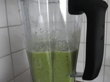 Rezept: Smoothie : Power aus dem Glas Bild Nr. 2 Smoothie : Power aus dem Glas - Rezept - Bild Nr. 2
