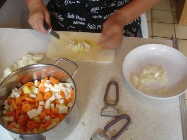 Rezept: Kartoffelsuppe mit Pilzen nach Ivanka Bild Nr. 3 Kartoffelsuppe mit Pilzen nach Ivanka - Rezept - Bild Nr. 3