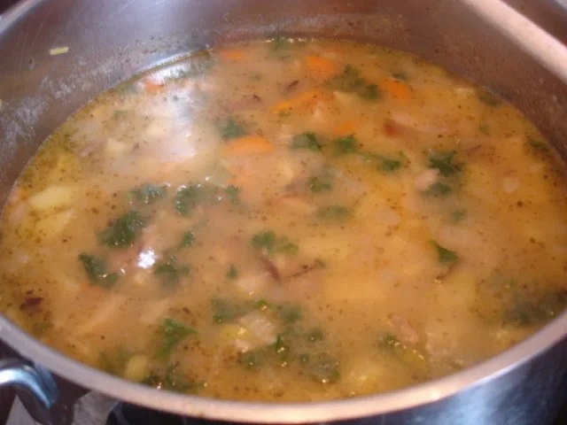 Rezept: Kartoffelsuppe mit Pilzen nach Ivanka Bild Nr. 13 Kartoffelsuppe mit Pilzen nach Ivanka - Rezept - Bild Nr. 13