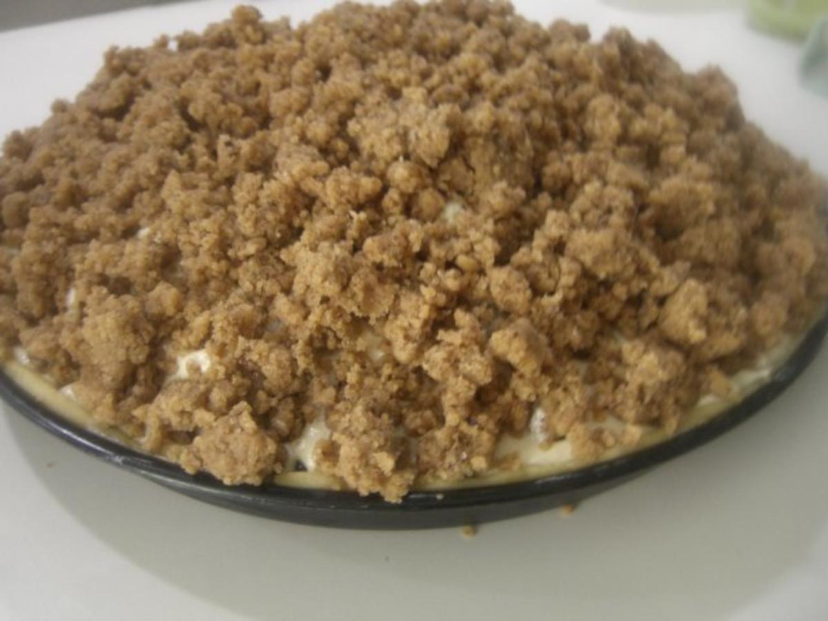 Apple-Pie mit Zimt-Nuss-Streuseln (Cinnamon Crumble Apple Pie) - Rezept - Bild Nr. 3