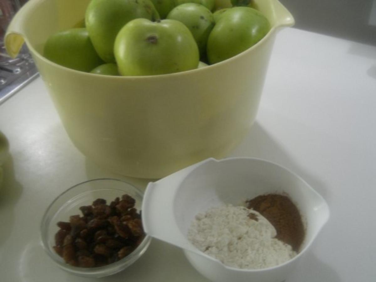 Apple-Pie mit Zimt-Nuss-Streuseln (Cinnamon Crumble Apple Pie) - Rezept - Bild Nr. 10