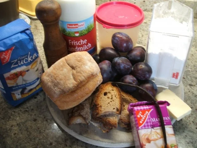 Auflauf: Zwetschgen-Schorsch mit Marzipan-Vanille-Soße - Rezept - Bild Nr. 2