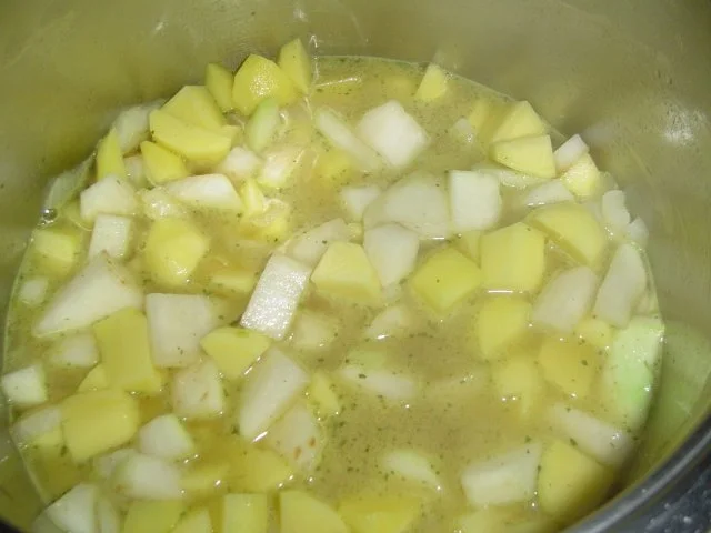 Rezept: Kohlrabicremesuppe Bild Nr. 8 Kohlrabicremesuppe - Rezept - Bild Nr. 8