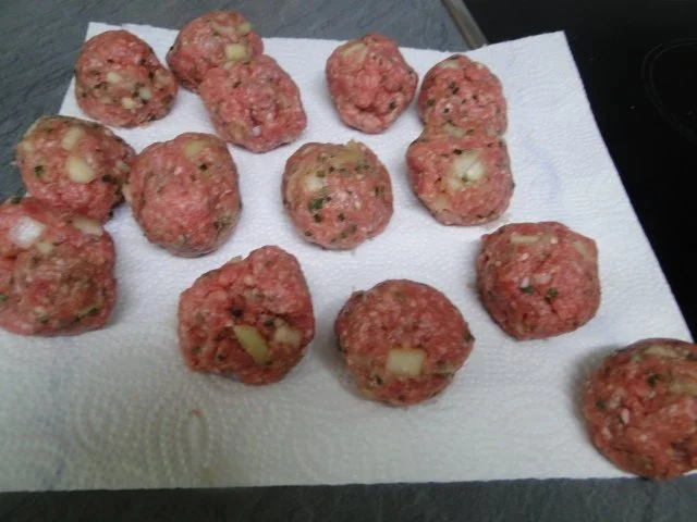 Rezept: Kohlrabi-Kartoffelauflauf mit Käse Männe wollte Frikadellen dazu Bild Nr. 6 Kohlrabi-Kartoffelauflauf mit Käse Männe wollte Frikadellen dazu - Rezept - Bild Nr. 6