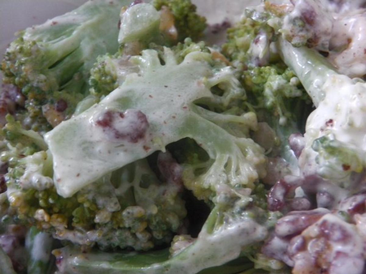 Dänischer Brokkolisalat - Rezept mit Bild - kochbar.de