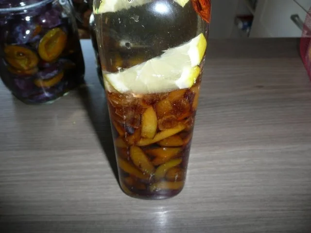 Rezept: Pflaumenlikör edel ! Pflaumenlikör edel ! - Rezept