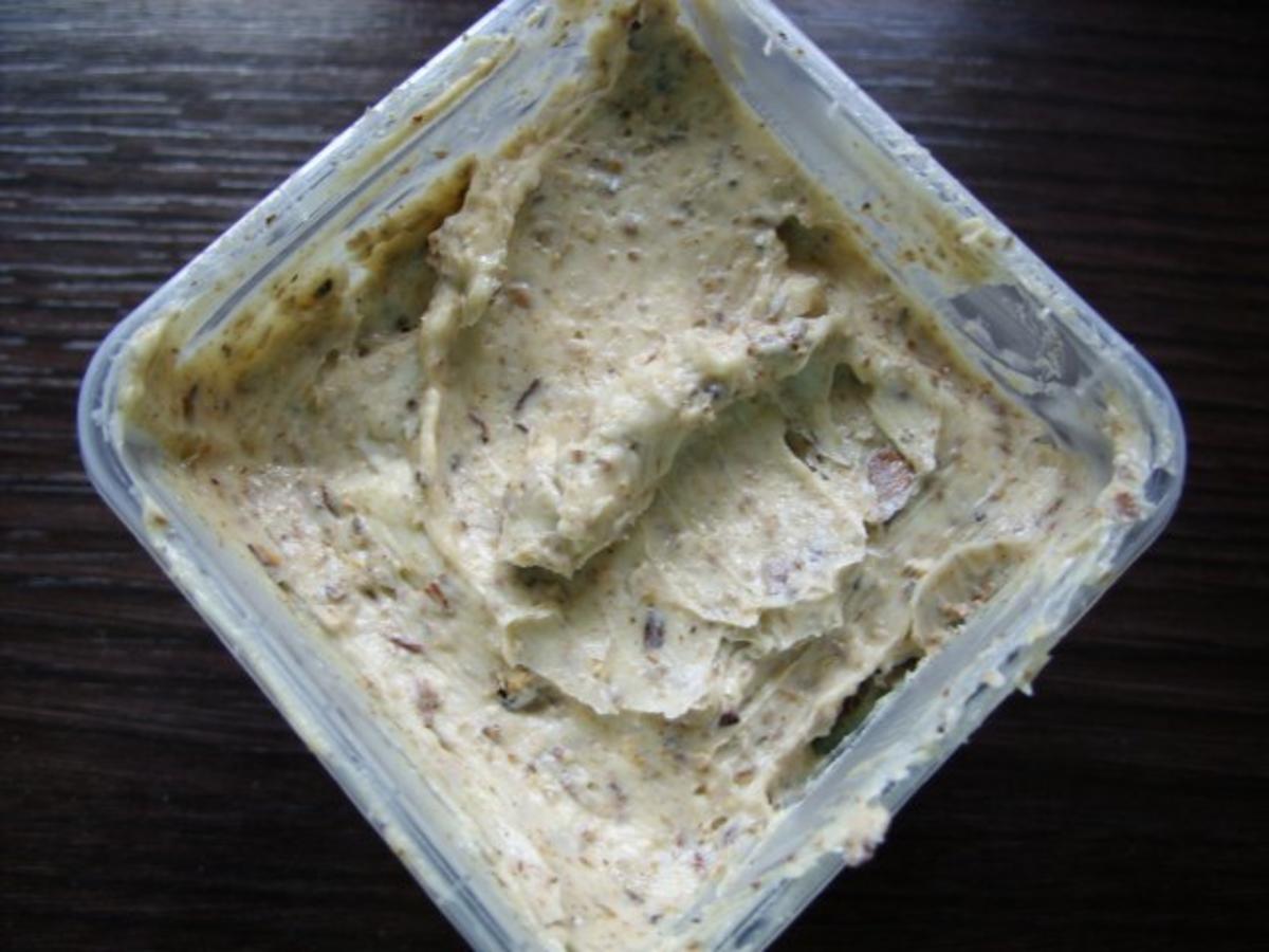 Aufs Brot: Steinpilzbutter - Rezept mit Bild - kochbar.de