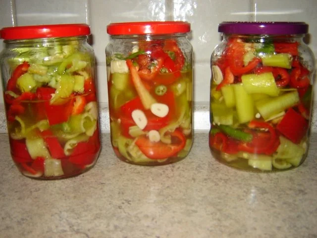 Sauer eingelegte Paprika - Rezept