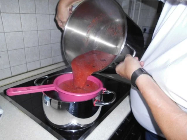Rezept: Tomaten-Ketchup einfach Bild Nr. 13 Tomaten-Ketchup einfach - Rezept - Bild Nr. 13