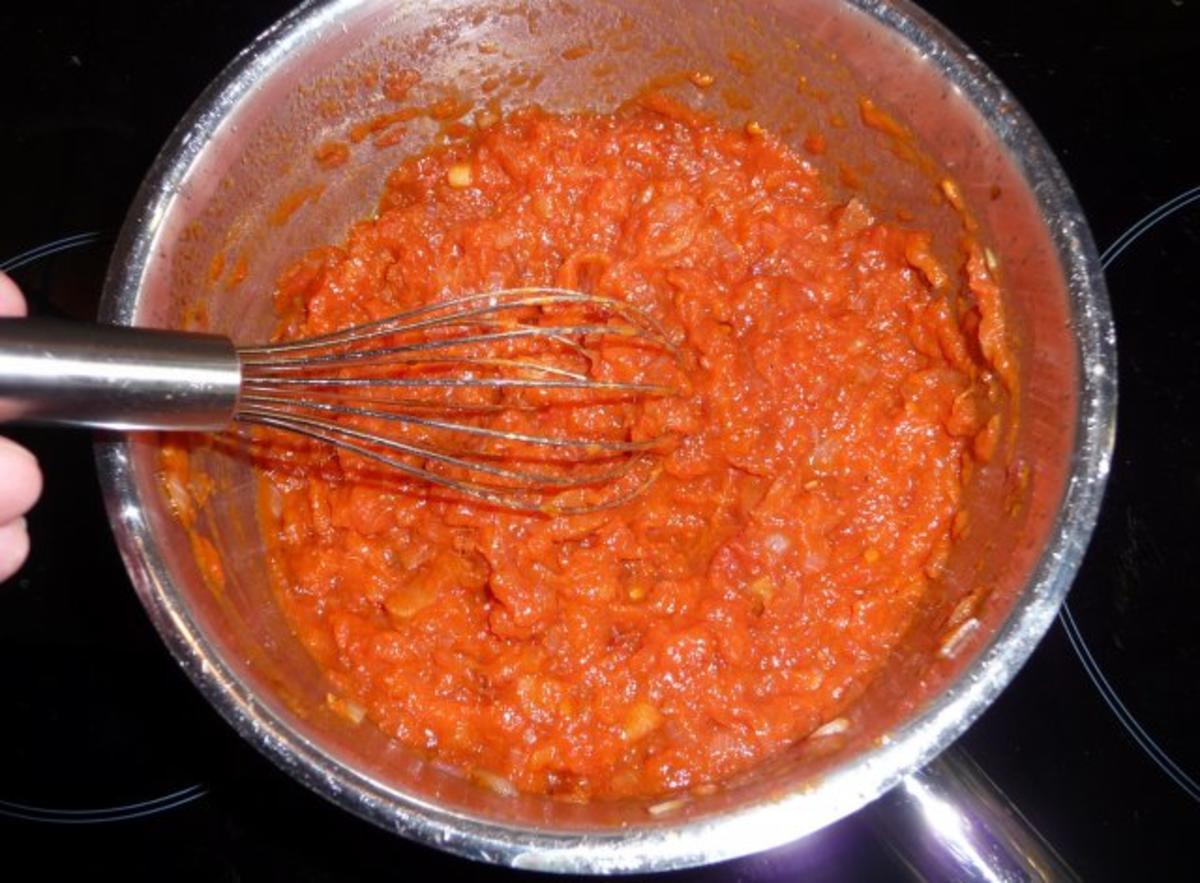 Spaghetti mit einer kleinen raffinierten Tomatensauce - Rezept - Bild Nr. 2