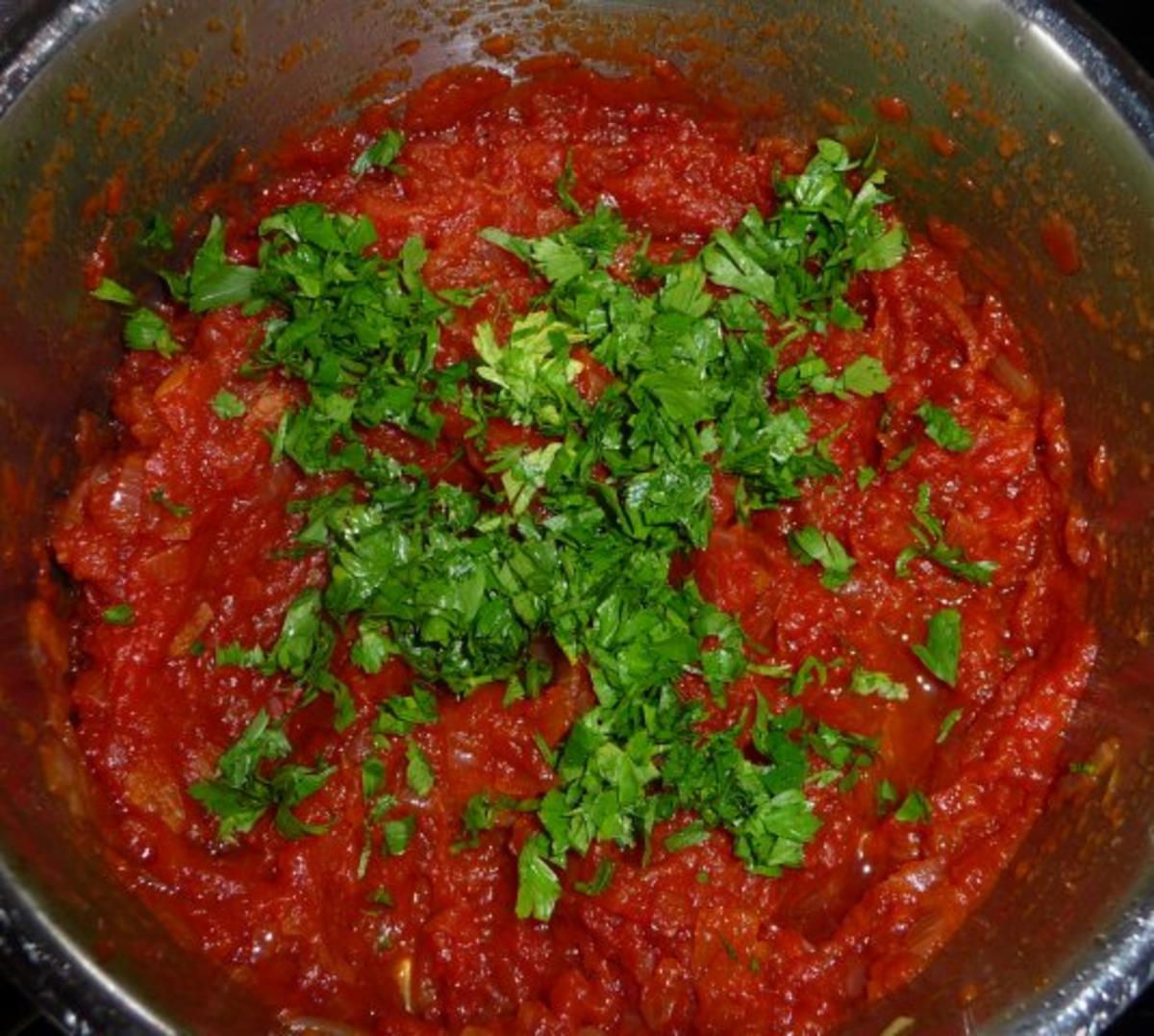 Spaghetti mit einer kleinen raffinierten Tomatensauce - Rezept - Bild Nr. 5