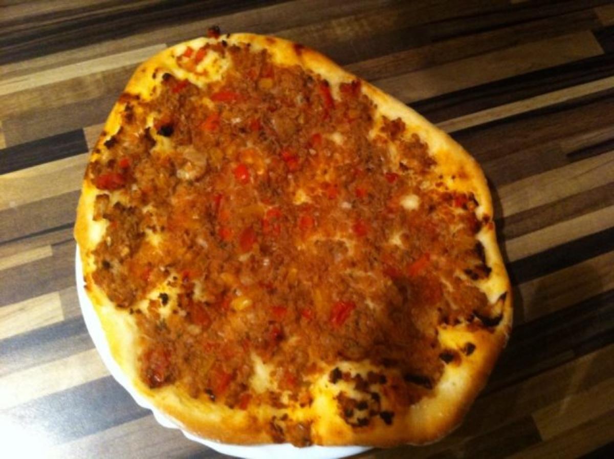 Türkische Pizza - Rezept mit Bild - kochbar.de