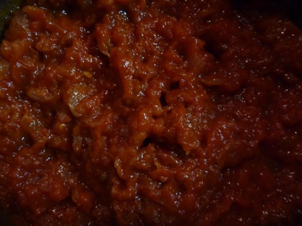 Tomatenessenz / Grundlage für eine geschmackvolle Tomatensauce - Rezept