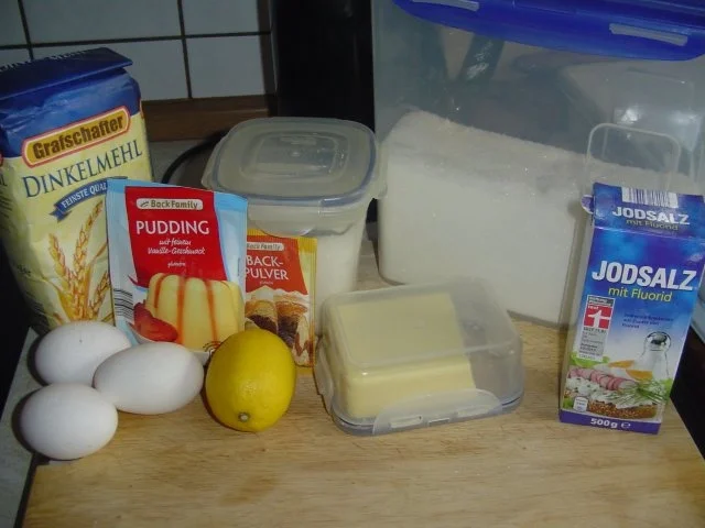 Rezept: Zitronenmuffins Bild Nr. 2 Zitronenmuffins - Rezept - Bild Nr. 2