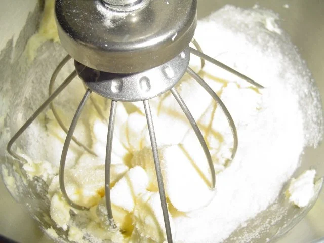 Rezept: Zitronenmuffins Bild Nr. 3 Zitronenmuffins - Rezept - Bild Nr. 3