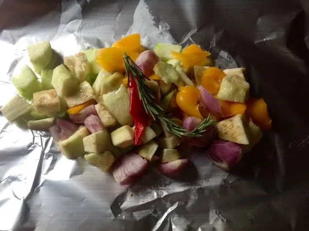 Pitabrot aus der Pfanne mit einem Gemüse-Dip - Rezept - Bild Nr. 6