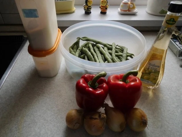 Grüne Bohnen mit Paprikaschoten süß-sauer eingelegt - Rezept - Bild Nr. 3