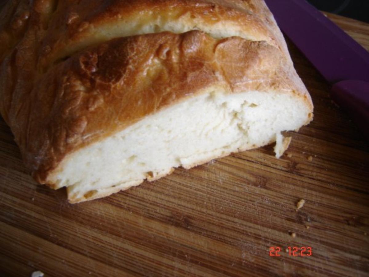 Griechisches Weißbrot frisch aus dem Ofen - Rezept - Bild Nr. 2