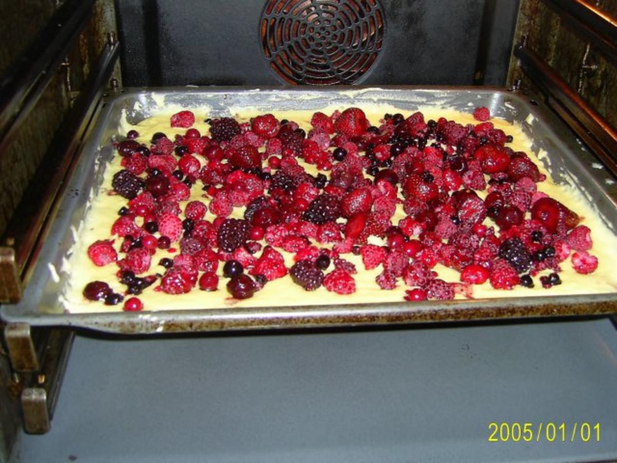 Kuchen: Beerenkuchen mit Guss und feinem Aroma - Rezept - Bild Nr. 3