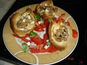 Feta-Hack-Törtchen mit Tomatensalat - Rezept