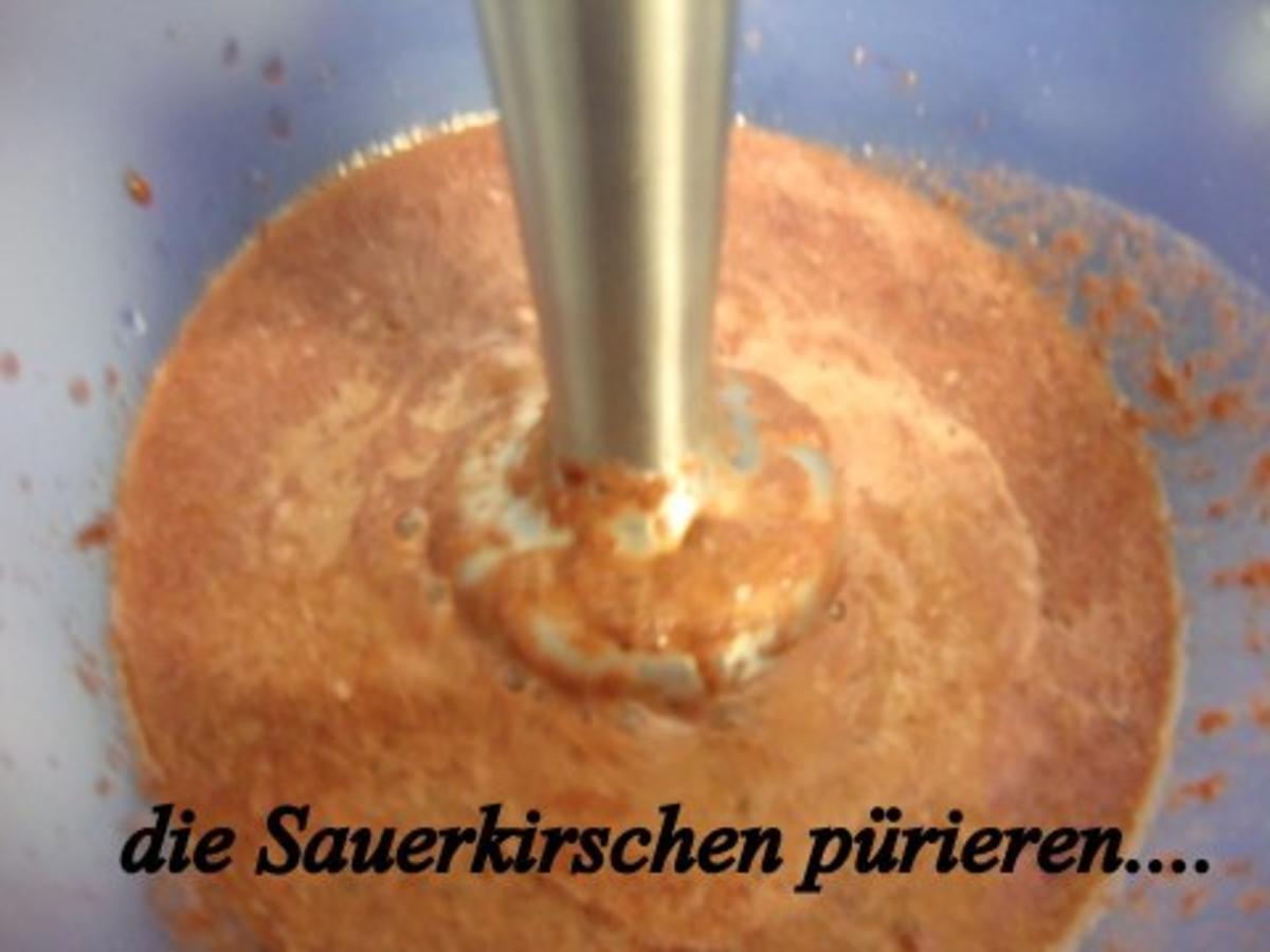 Sauerkirsch-Holunderbeeren Marmelade gepimmt mit Tonkabohne - Rezept - Bild Nr. 3