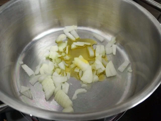 Rezept: Tomatensoße mit Karottentrester an Kamut - Penne mit Leinöl und Petersilie Bild Nr. 3 Tomatensoße mit Karottentrester an Kamut - Penne mit Leinöl und Petersilie - Rezept - Bild Nr. 3