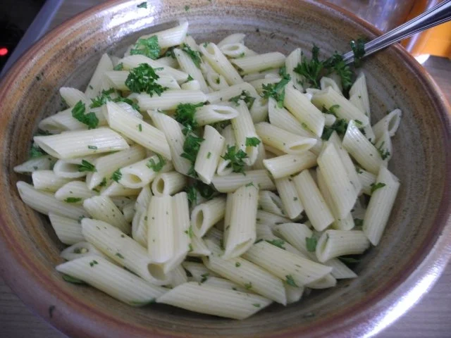 Rezept: Tomatensoße mit Karottentrester an Kamut - Penne mit Leinöl und Petersilie Bild Nr. 8 Tomatensoße mit Karottentrester an Kamut - Penne mit Leinöl und Petersilie - Rezept - Bild Nr. 8