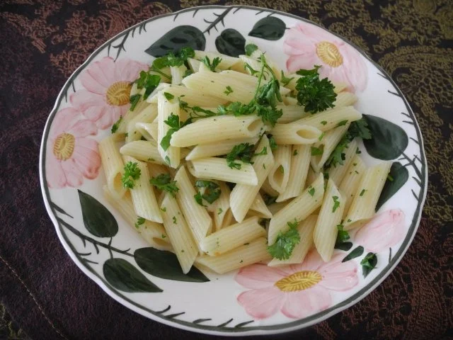 Rezept: Tomatensoße mit Karottentrester an Kamut - Penne mit Leinöl und Petersilie Bild Nr. 9 Tomatensoße mit Karottentrester an Kamut - Penne mit Leinöl und Petersilie - Rezept - Bild Nr. 9