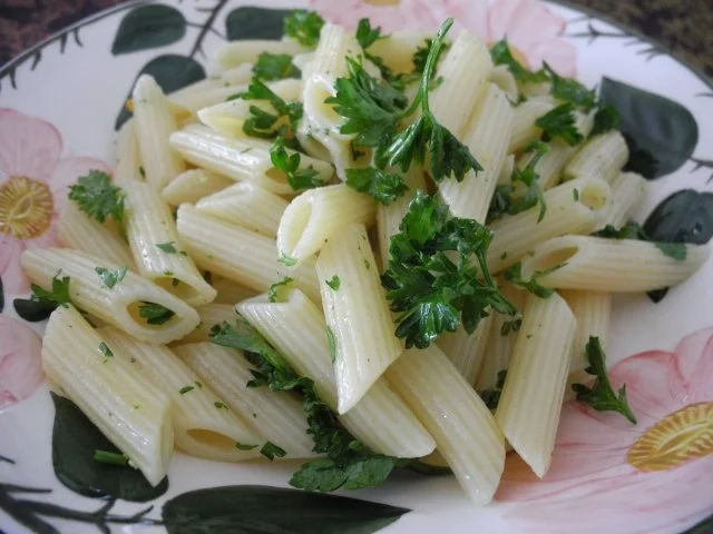 Rezept: Tomatensoße mit Karottentrester an Kamut - Penne mit Leinöl und Petersilie Bild Nr. 10 Tomatensoße mit Karottentrester an Kamut - Penne mit Leinöl und Petersilie - Rezept - Bild Nr. 10