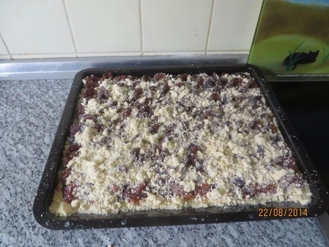 Zwetschgenkuchen mit Knusperstreuseln vom Blech - Rezept - Bild Nr. 2