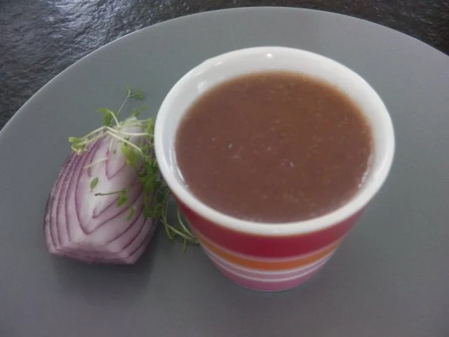 Rezept: Süße Zwiebel-Senf-Soße "Estragonnaise" Süße Zwiebel-Senf-Soße "Estragonnaise" - Rezept