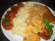 Sellerieschnitzel mit einer fruchtigen Currysauce auf Kartoffelpüree - Rezept
