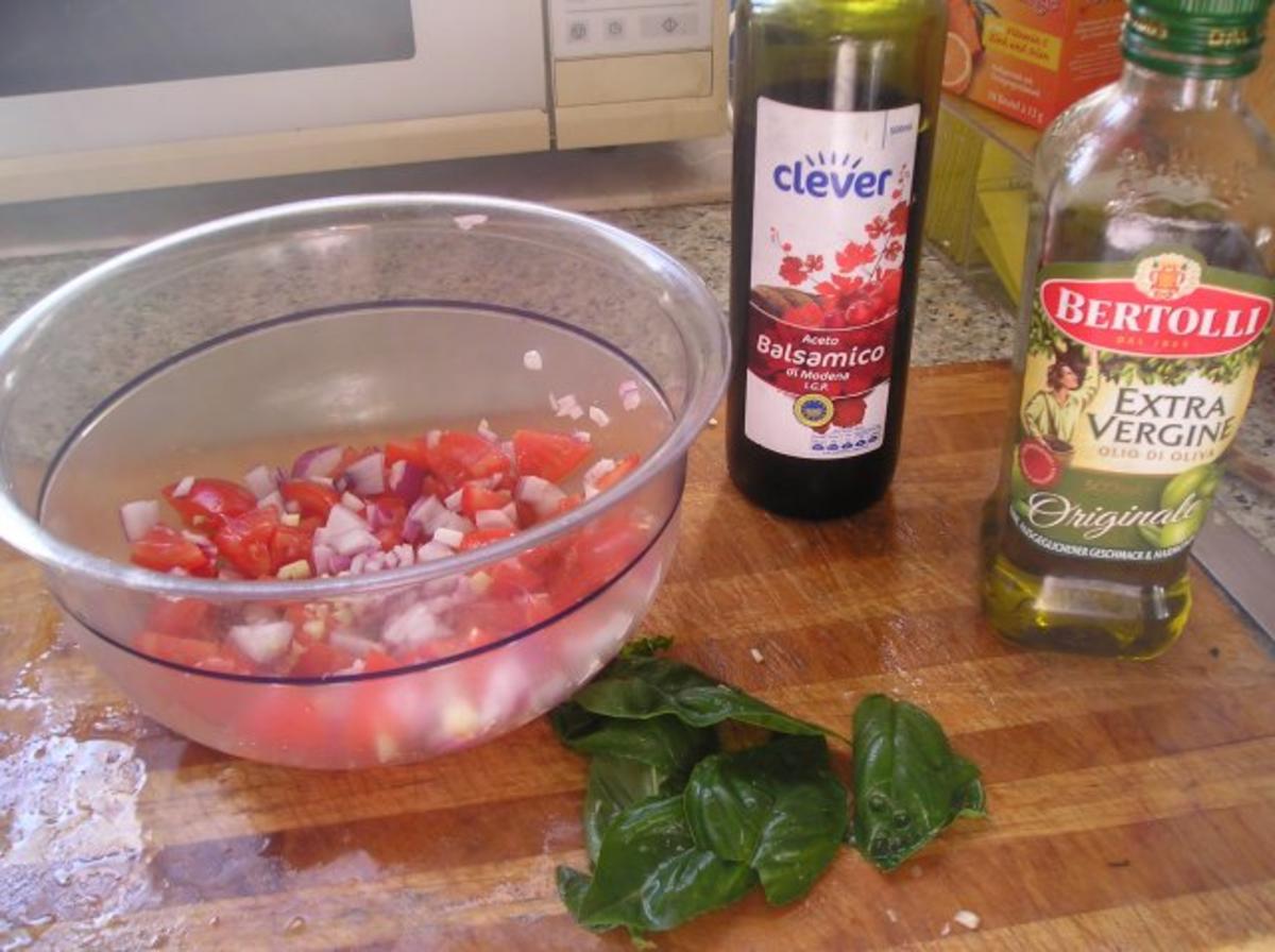 Tomaten Brot-Salat "Panzanella" - Rezept - Bild Nr. 4