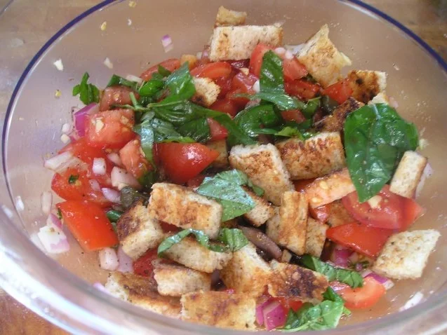 Tomaten Brot-Salat "Panzanella" - Rezept - Bild Nr. 5