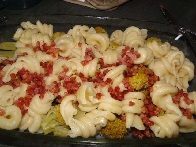 Rezept: Brokkoli mit Trottolo di Semole (aus Hartweizengrieß gratiniert Bild Nr. 9 Brokkoli mit Trottolo di Semole (aus Hartweizengrieß gratiniert - Rezept - Bild Nr. 9