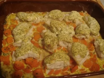 Fischfilet auf Möhrengemüse mit Senfsoße - Rezept