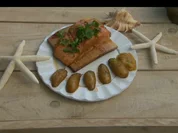Auf Zedernholz gegrilltes Lachsfilet - Rezept