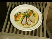 Kalbsfilet auf Bergwiesenheu gegart mit Bandnudeln und Gemüsepappardelle - Rezept